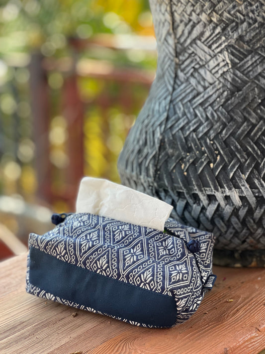 Natural Plant Dyed Cotton Tissue Holder with Octagonal Flower Pattern, Unique Pattern Tissue Box Case with Strap, Blue, Tableware Home Decor