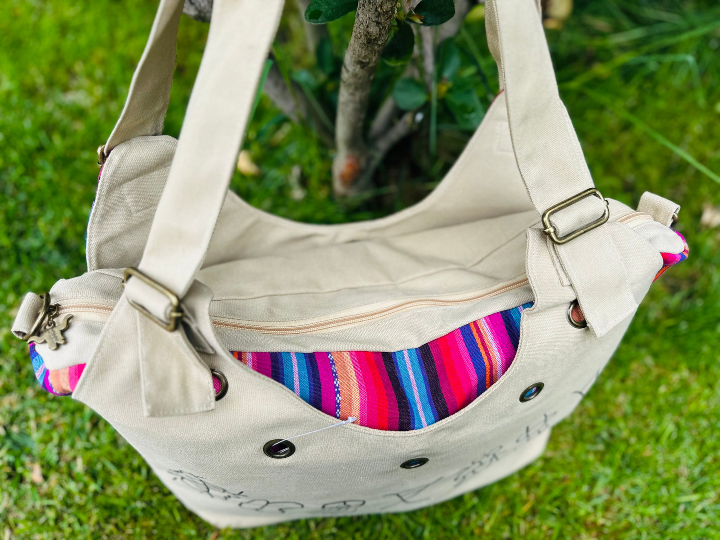 Boho Linen Handbag with Zipper Closure, Tote bag with Strip Pattern on the Back, Shoulder Bag for Women