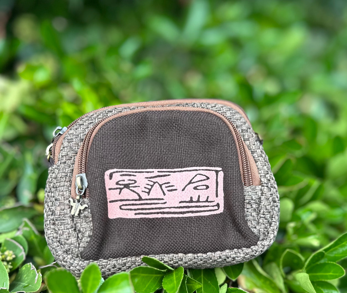 Linen Cosmetic Bag with Zipper, Handbag with Strap, Crossbody Bag with Dongba Pictographs