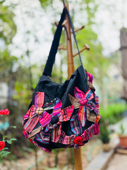 Linen Handbag with Zipper Closure, Tote bag with Handmade Flower Charms, Shoulder Bag for Women, Crossbody Bag