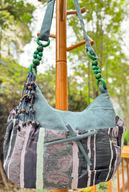 Boho Linen Handbag with Zipper Closure, Tote bag with Beads Charms on the Strap, Shoulder Bag for Women, Crossbody Bag