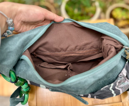 Boho Linen Handbag with Zipper Closure, Tote bag with Beads Charms on the Strap, Shoulder Bag for Women, Crossbody Bag