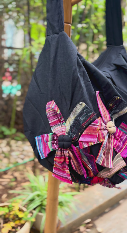 Linen Handbag with Zipper Closure, Tote bag with Handmade Flower Charms, Shoulder Bag for Women, Crossbody Bag